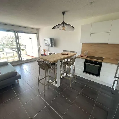 2 Pièces Avec Piscine, Proche Plage, Parking, 4 Pers - Fr-1-328-271 *