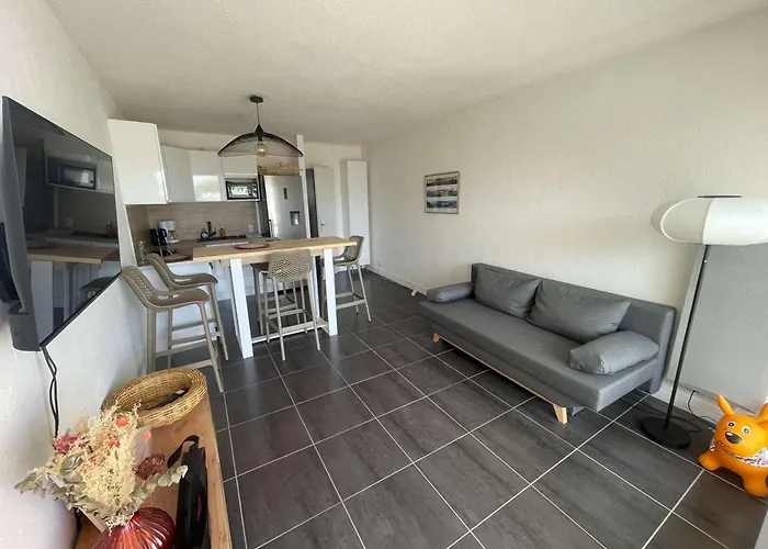 Appartement 2 Pièces Avec Piscine, Proche Plage, Parking, 4 Pers - Fr-1-328-271 *